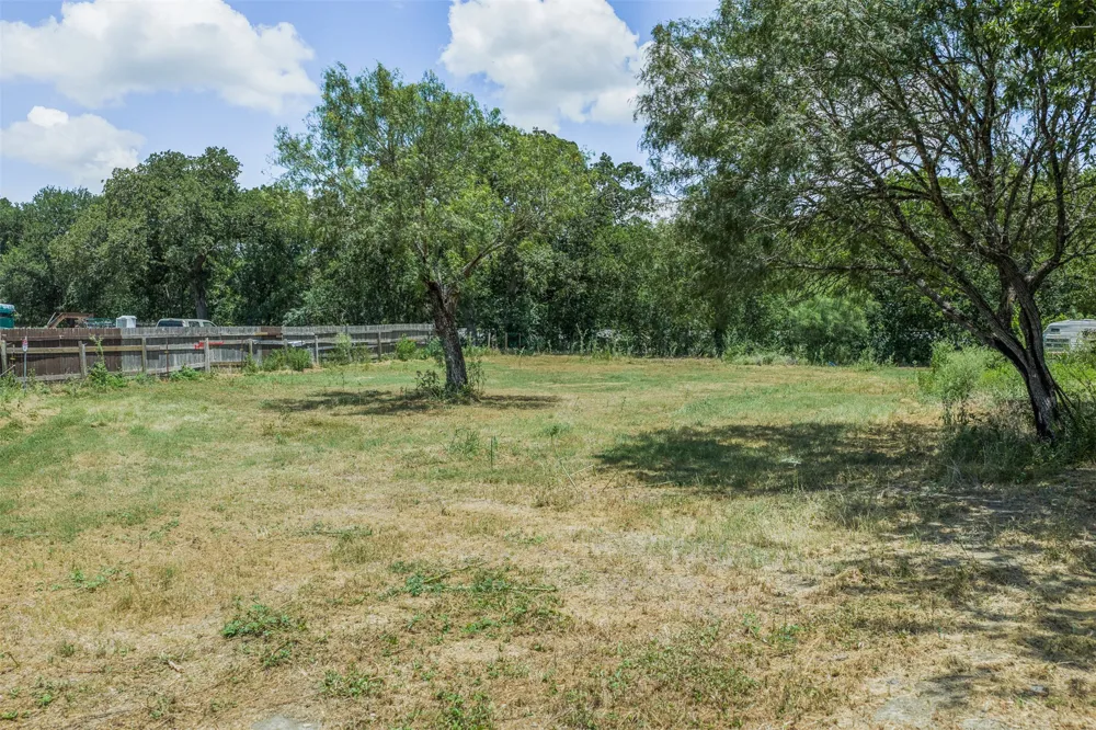 80 Packard Drive Dale, TX 78616