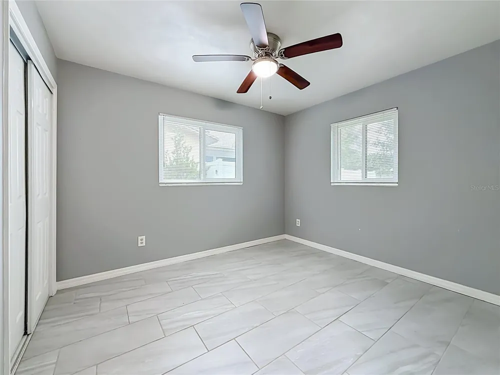890 7TH AVENUE NE Largo, FL 33770