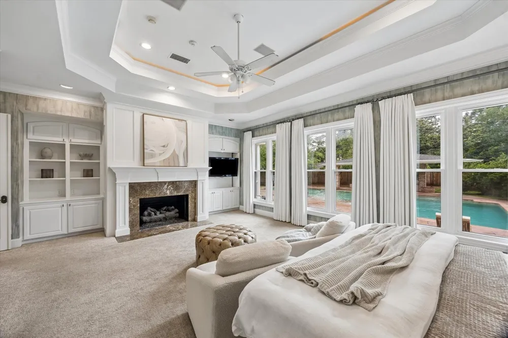 223 Heritage Oaks Lane Houston, TX 77024