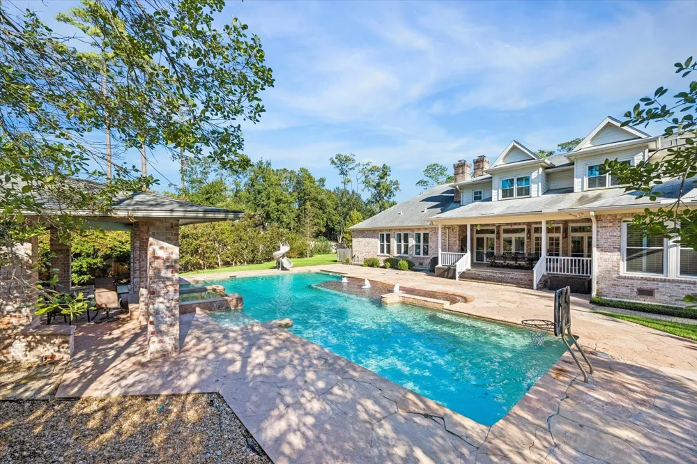 223 Heritage Oaks Lane Houston, TX 77024