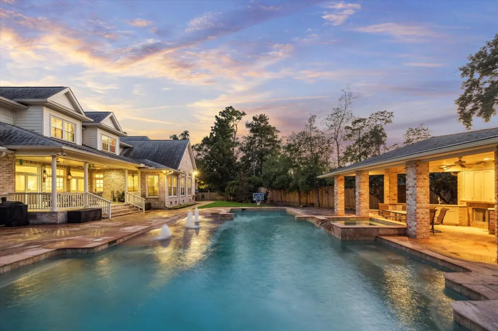 223 Heritage Oaks Lane Houston, TX 77024