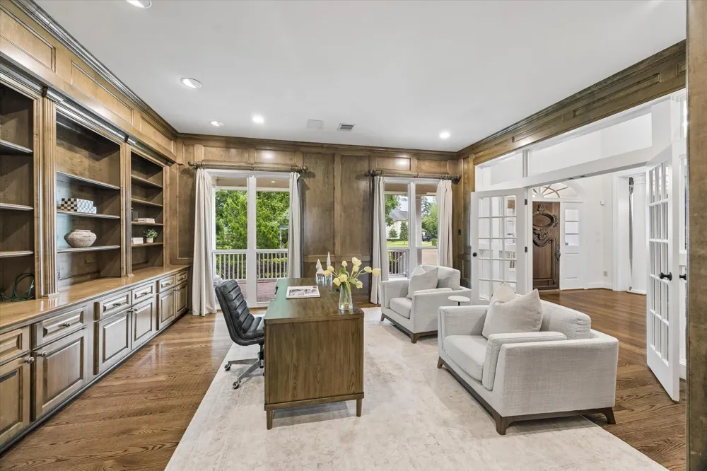 223 Heritage Oaks Lane Houston, TX 77024