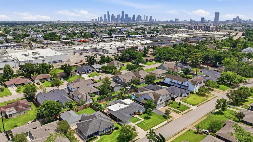 1006 Prince Street Houston, TX 77008