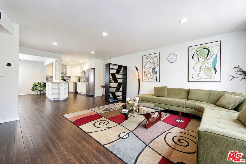 7137 Shoup Avenue #36 West Hills, CA 91307