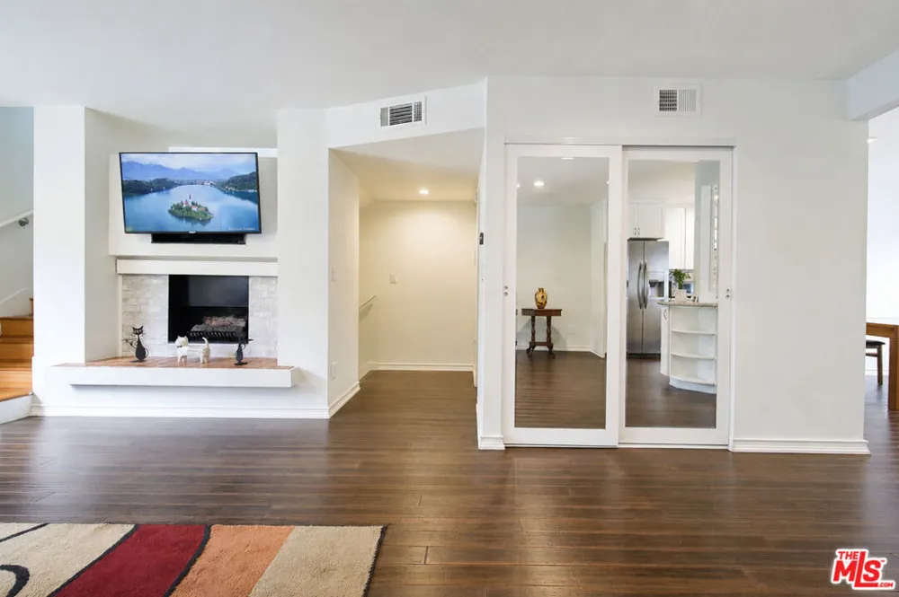 7137 Shoup Avenue #36 West Hills, CA 91307