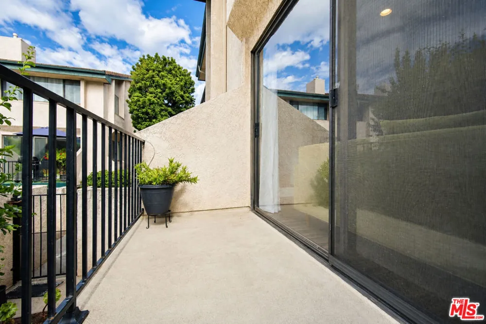 7137 Shoup Avenue #36 West Hills, CA 91307