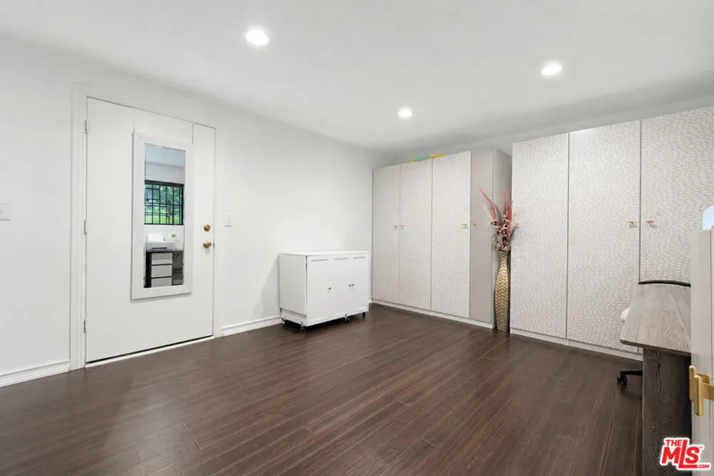 7137 Shoup Avenue #36 West Hills, CA 91307