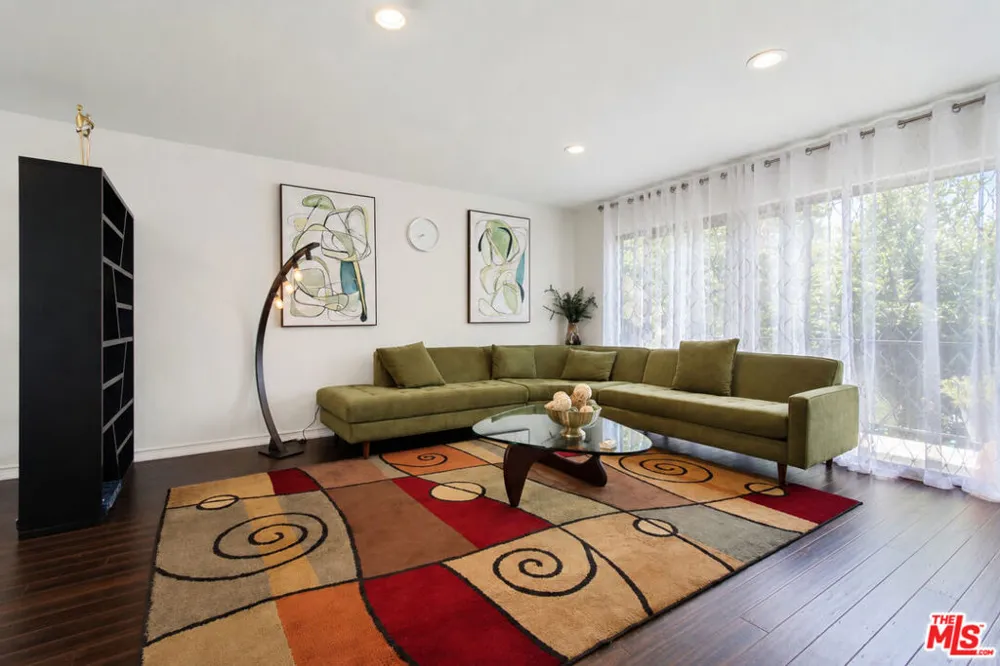 7137 Shoup Avenue #36 West Hills, CA 91307