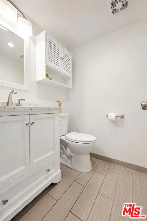 7137 Shoup Avenue #36 West Hills, CA 91307