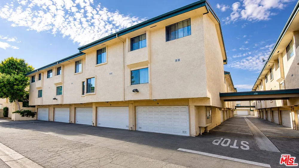 7137 Shoup Avenue #36 West Hills, CA 91307