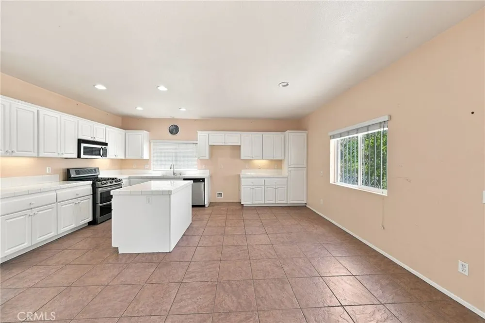 14550 Rosemary Drive Victorville, CA 92394