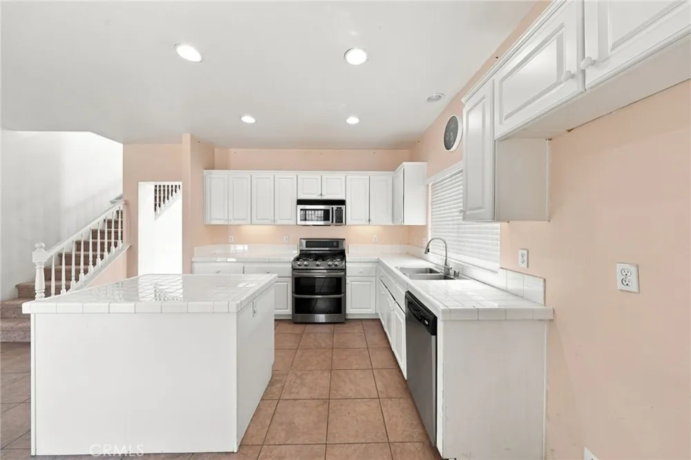 14550 Rosemary Drive Victorville, CA 92394