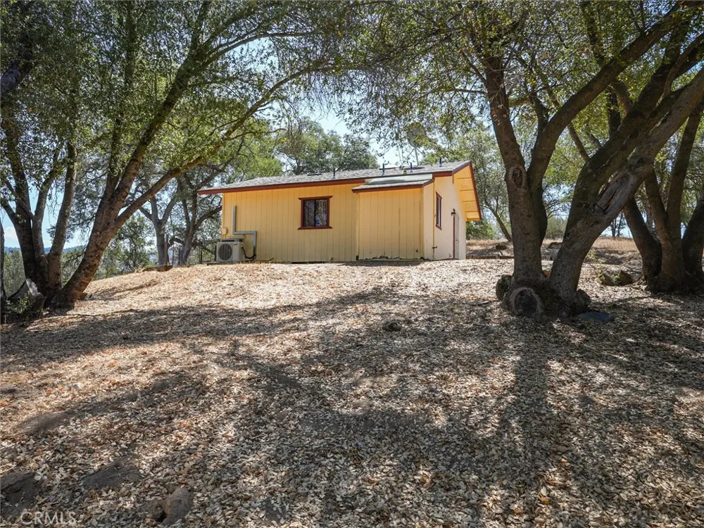 42025 Road 415 Coarsegold, CA 93614