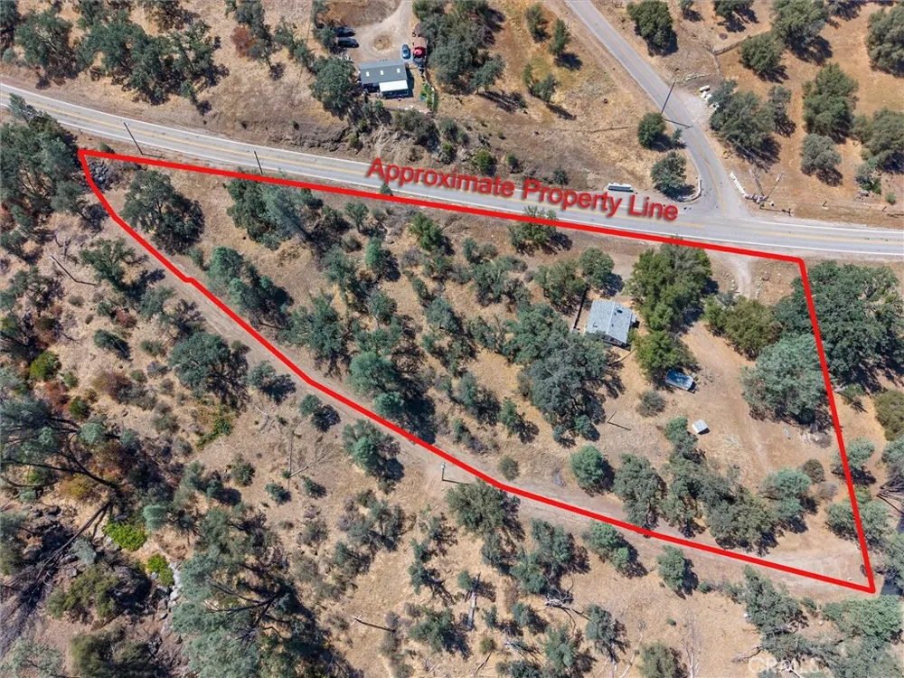 42025 Road 415 Coarsegold, CA 93614