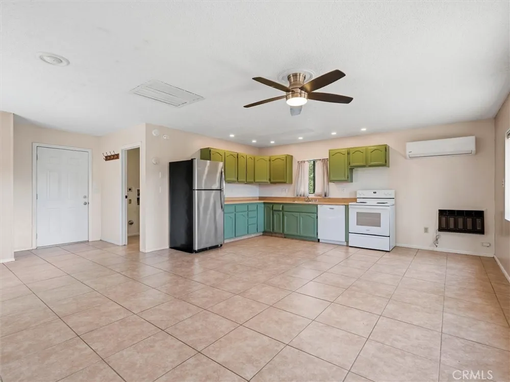 42025 Road 415 Coarsegold, CA 93614