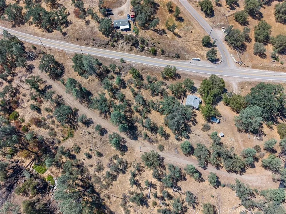 42025 Road 415 Coarsegold, CA 93614