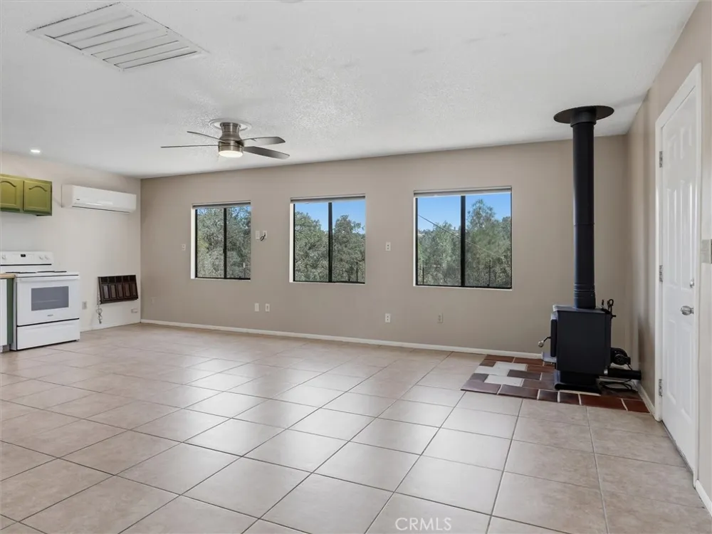 42025 Road 415 Coarsegold, CA 93614
