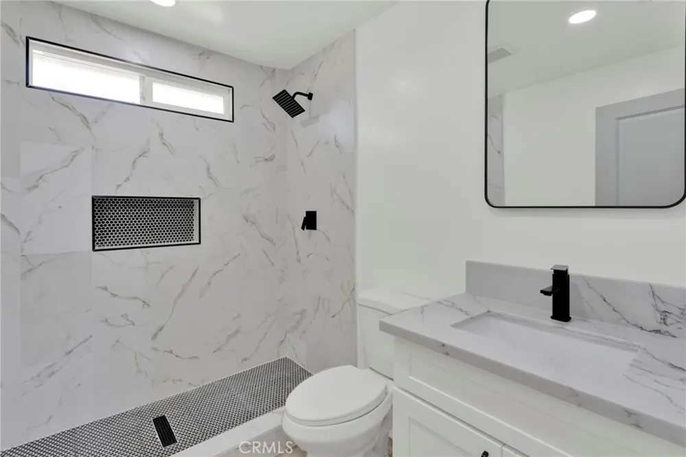 18282 Manzanita Hesperia, CA 92345