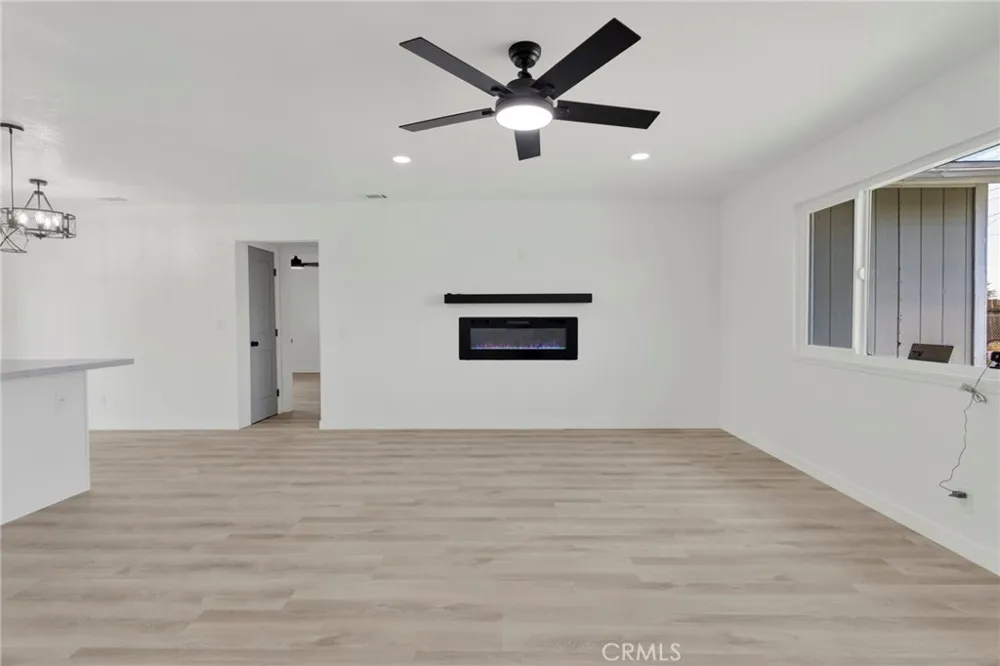 18282 Manzanita Hesperia, CA 92345