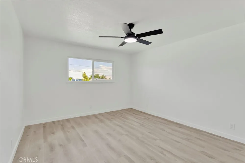 18282 Manzanita Hesperia, CA 92345