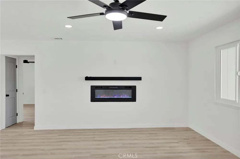 18282 Manzanita Hesperia, CA 92345