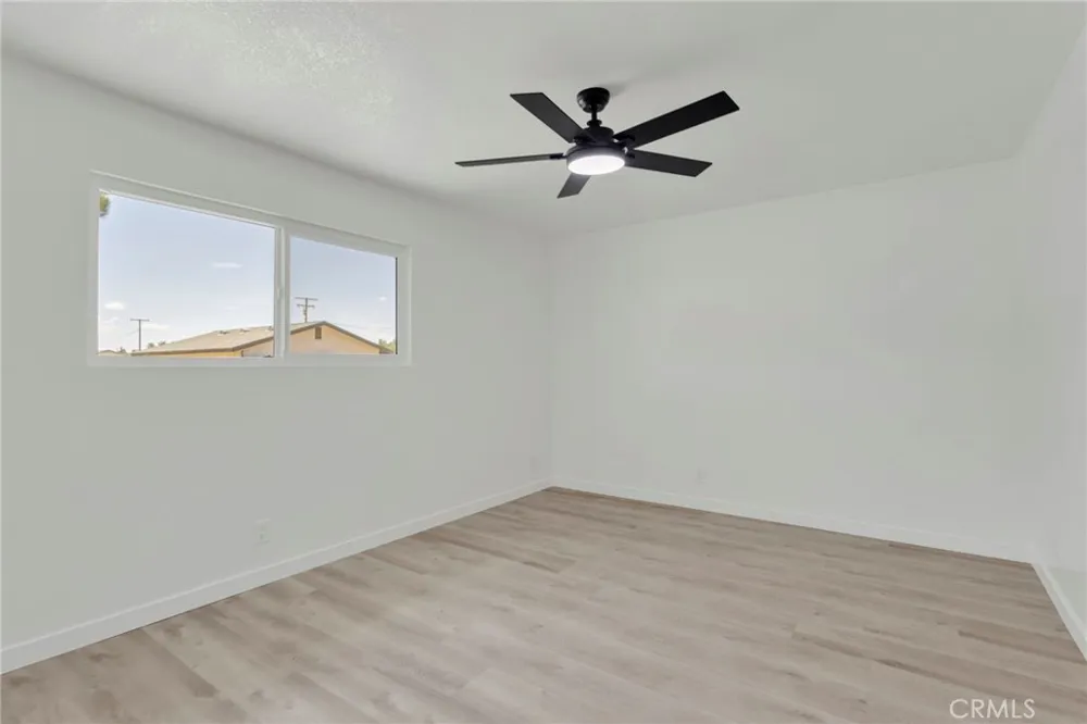 18282 Manzanita Hesperia, CA 92345