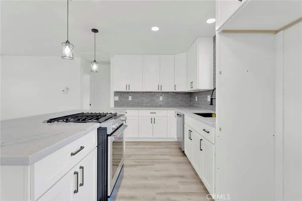 18282 Manzanita Hesperia, CA 92345