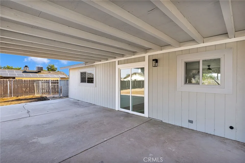 18282 Manzanita Hesperia, CA 92345