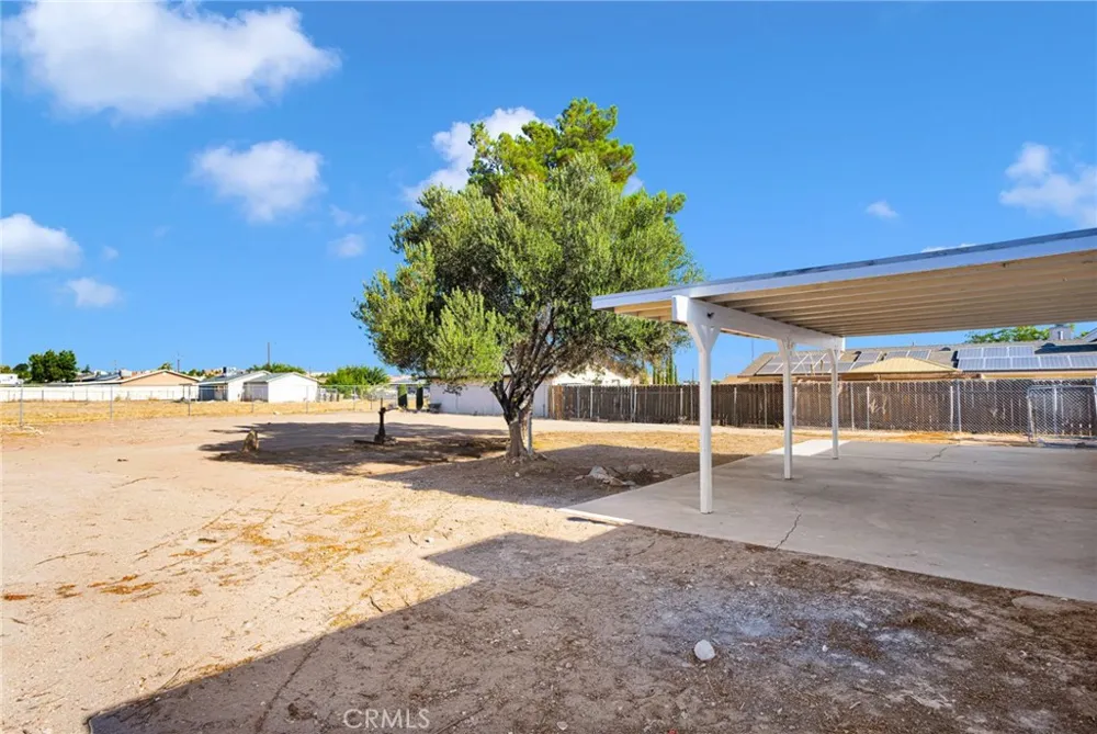 18282 Manzanita Hesperia, CA 92345