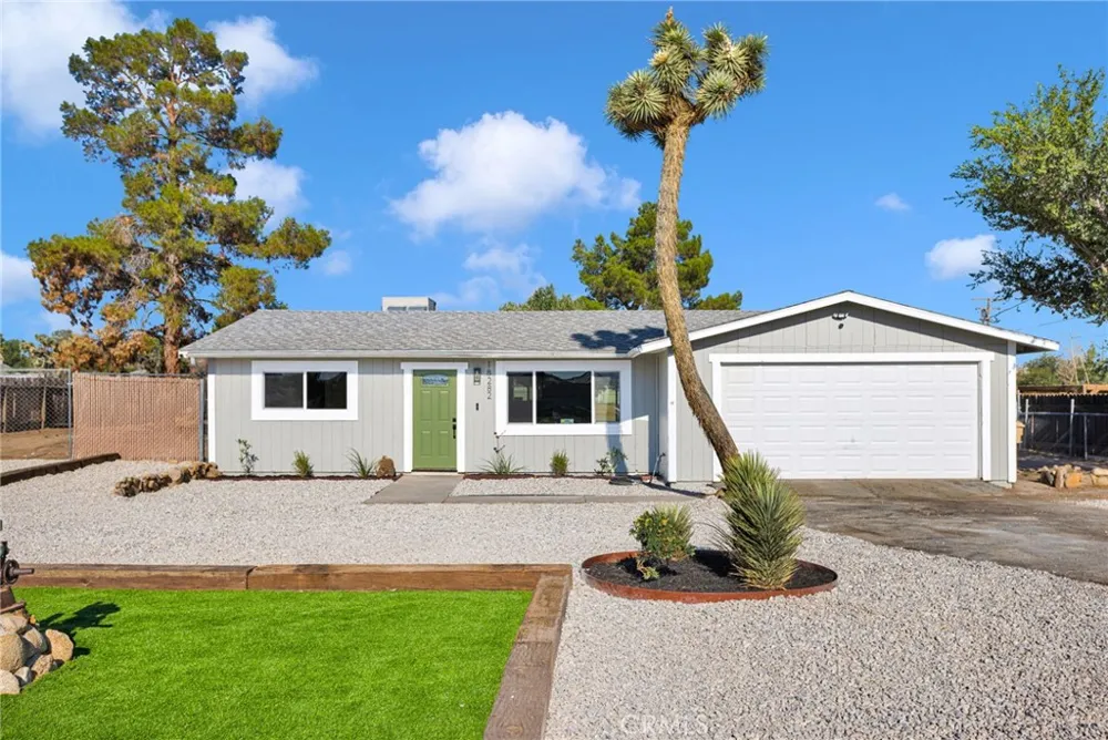 18282 Manzanita Hesperia, CA 92345