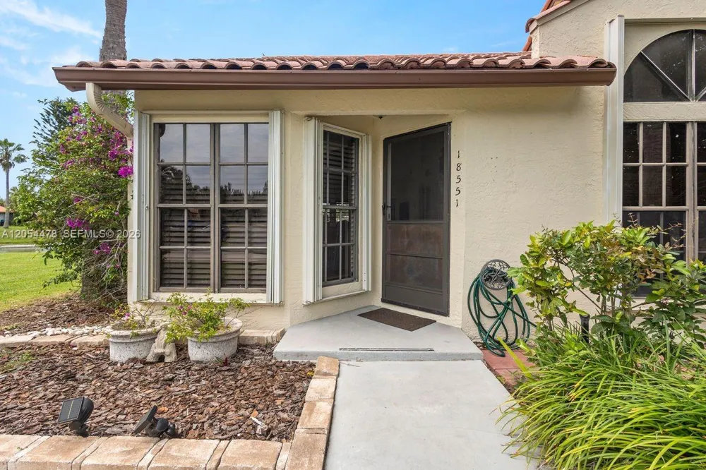 18551 Woodstream Dr Boca Raton, FL 33498