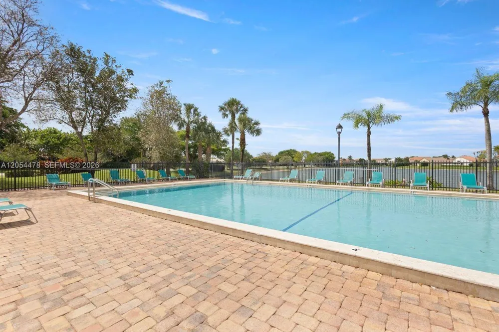 18551 Woodstream Dr Boca Raton, FL 33498