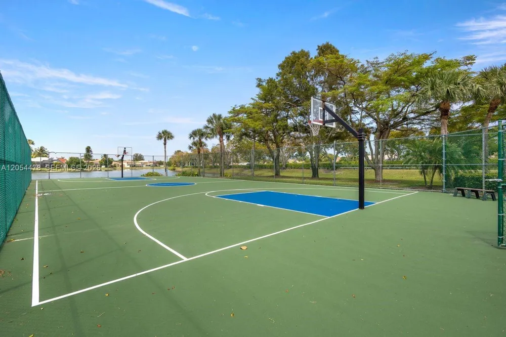 18551 Woodstream Dr Boca Raton, FL 33498
