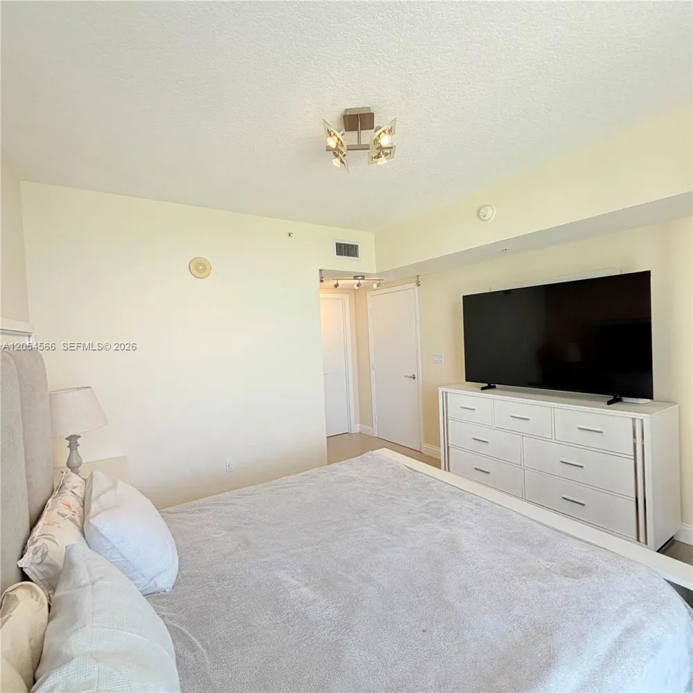16699 Collins Ave #1410 Sunny Isles Beach, FL 33160