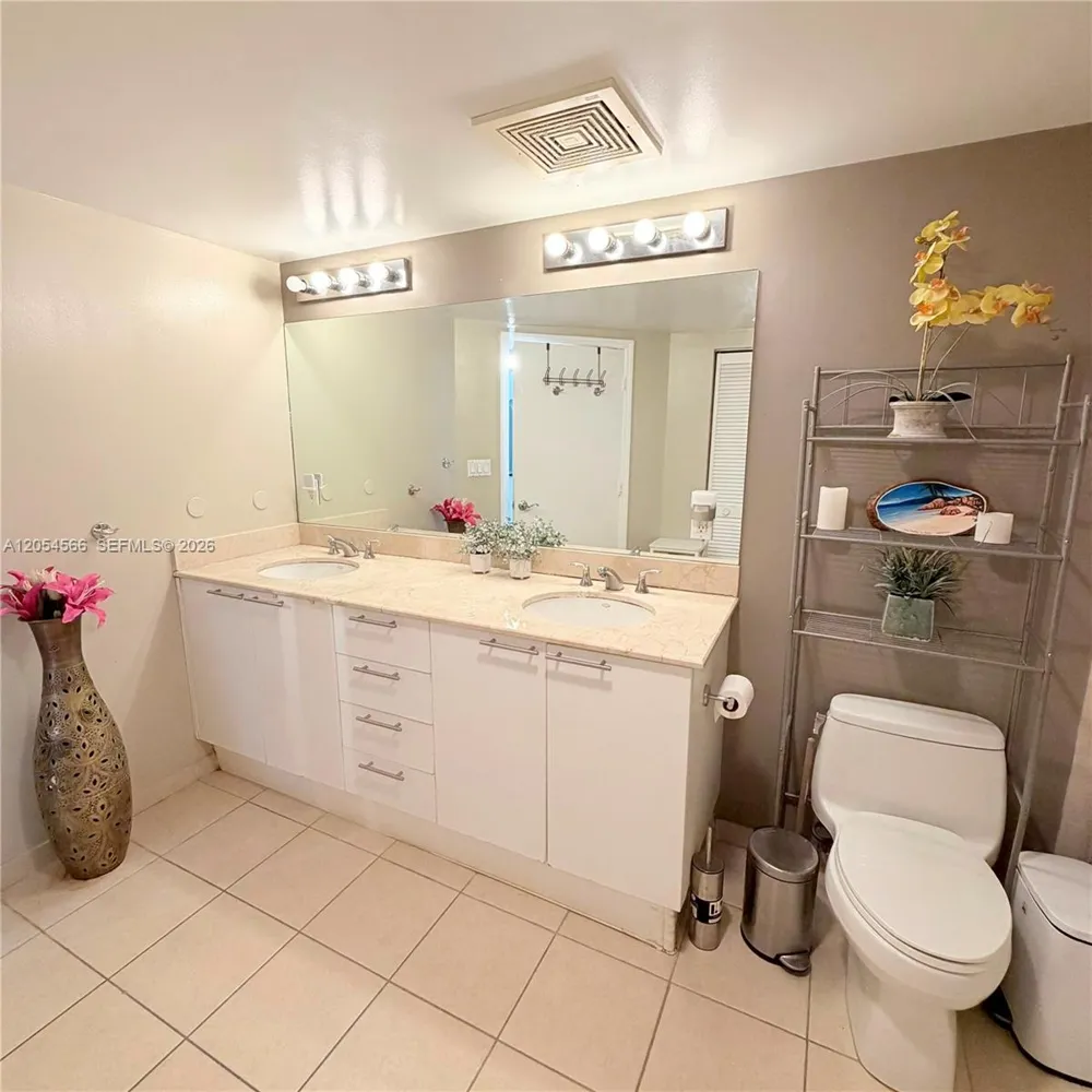 16699 Collins Ave #1410 Sunny Isles Beach, FL 33160