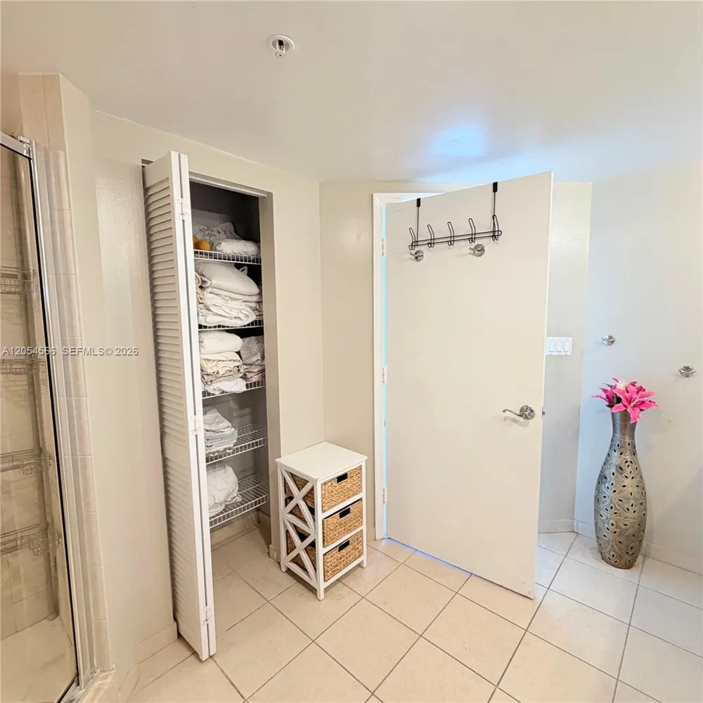 16699 Collins Ave #1410 Sunny Isles Beach, FL 33160