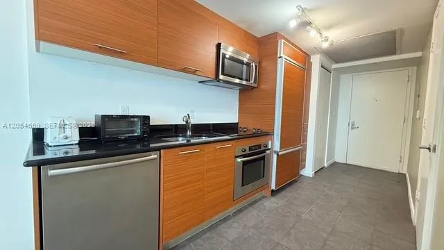 50 Biscayne Blvd #3109 Miami, FL 33132