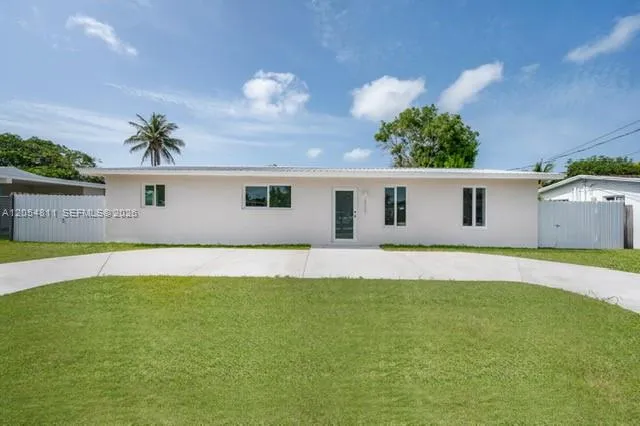 10040 SW 215th St Cutler Bay, FL 33189
