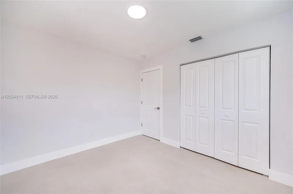 10040 SW 215th St Cutler Bay, FL 33189