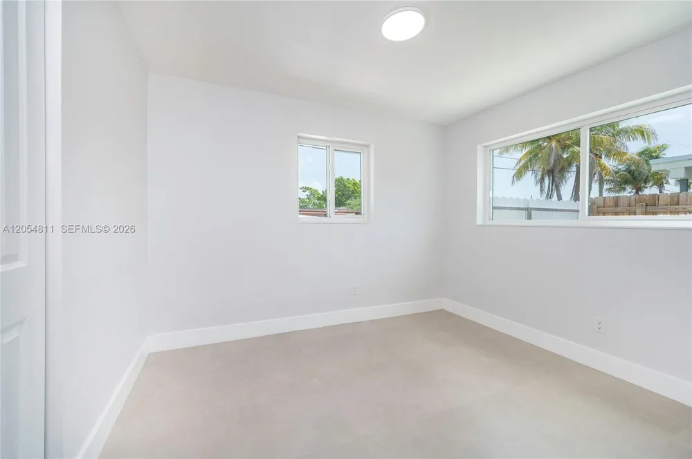 10040 SW 215th St Cutler Bay, FL 33189