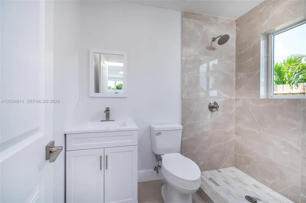 10040 SW 215th St Cutler Bay, FL 33189