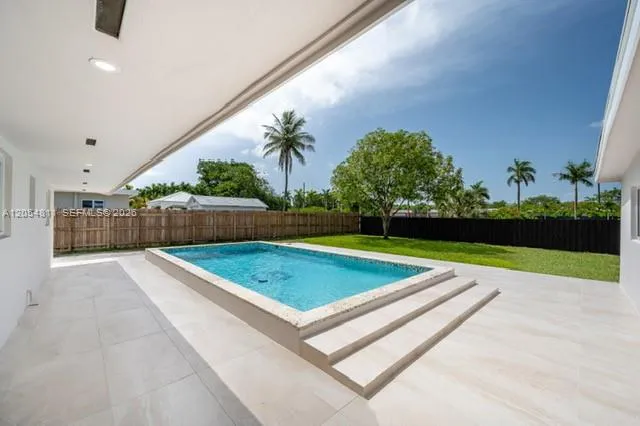 10040 SW 215th St Cutler Bay, FL 33189