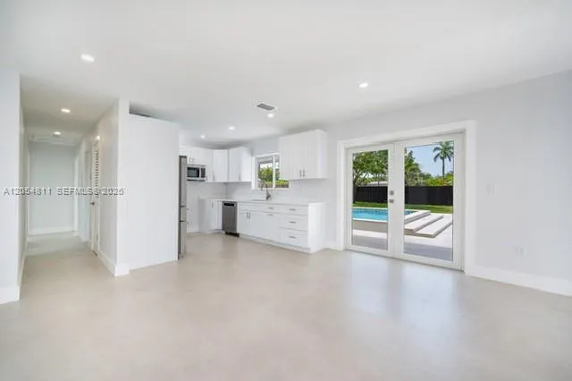 10040 SW 215th St Cutler Bay, FL 33189