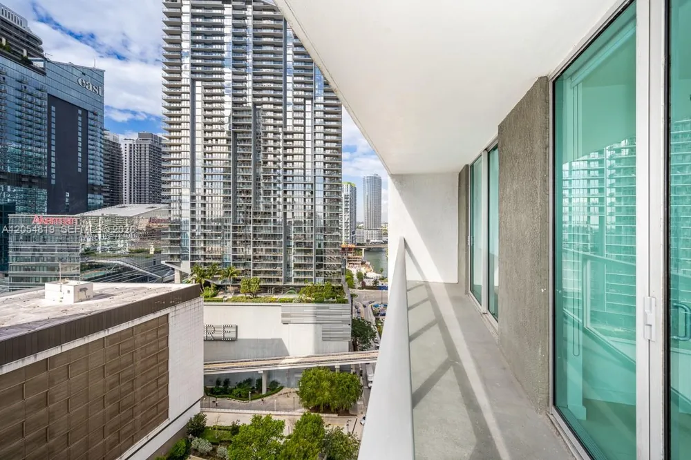 55 SE 6 STREET #2210 Miami, FL 33131