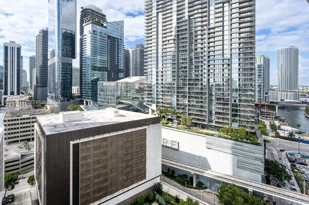 55 SE 6 STREET #2210 Miami, FL 33131