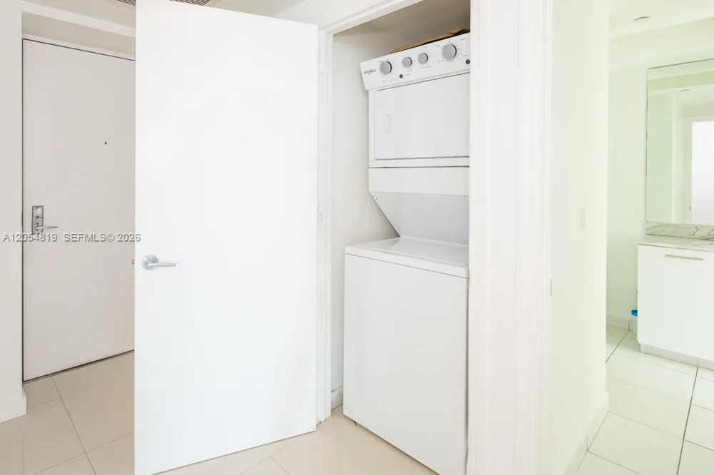 55 SE 6 STREET #2210 Miami, FL 33131