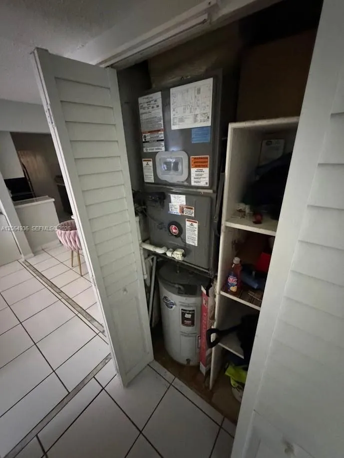 2420 Diana Dr #302 Hallandale Beach, FL 33009