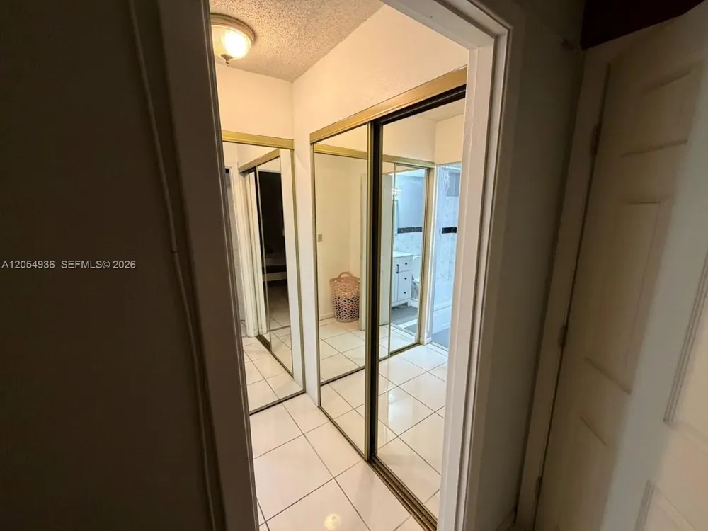 2420 Diana Dr #302 Hallandale Beach, FL 33009