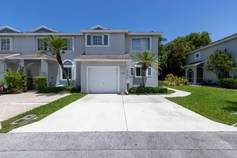 1130 SW 44th Avenue