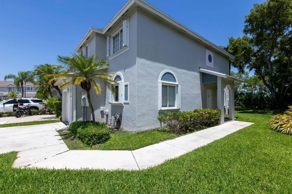 1130 SW 44th Avenue Deerfield Beach, FL 33442